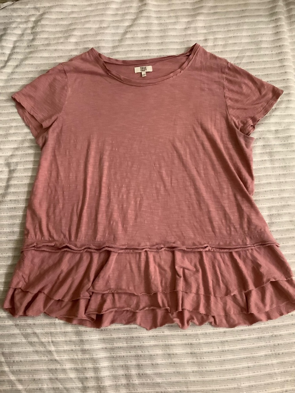 True Craft Dusty Rose Ruffle-Hem Short Sleeve Top